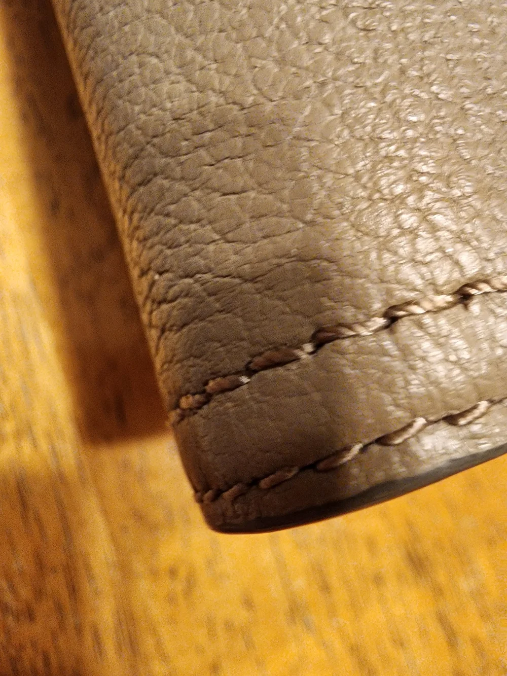 Marc Jacobs The Softshot Mini Compact Wallet is crafted from grained leather